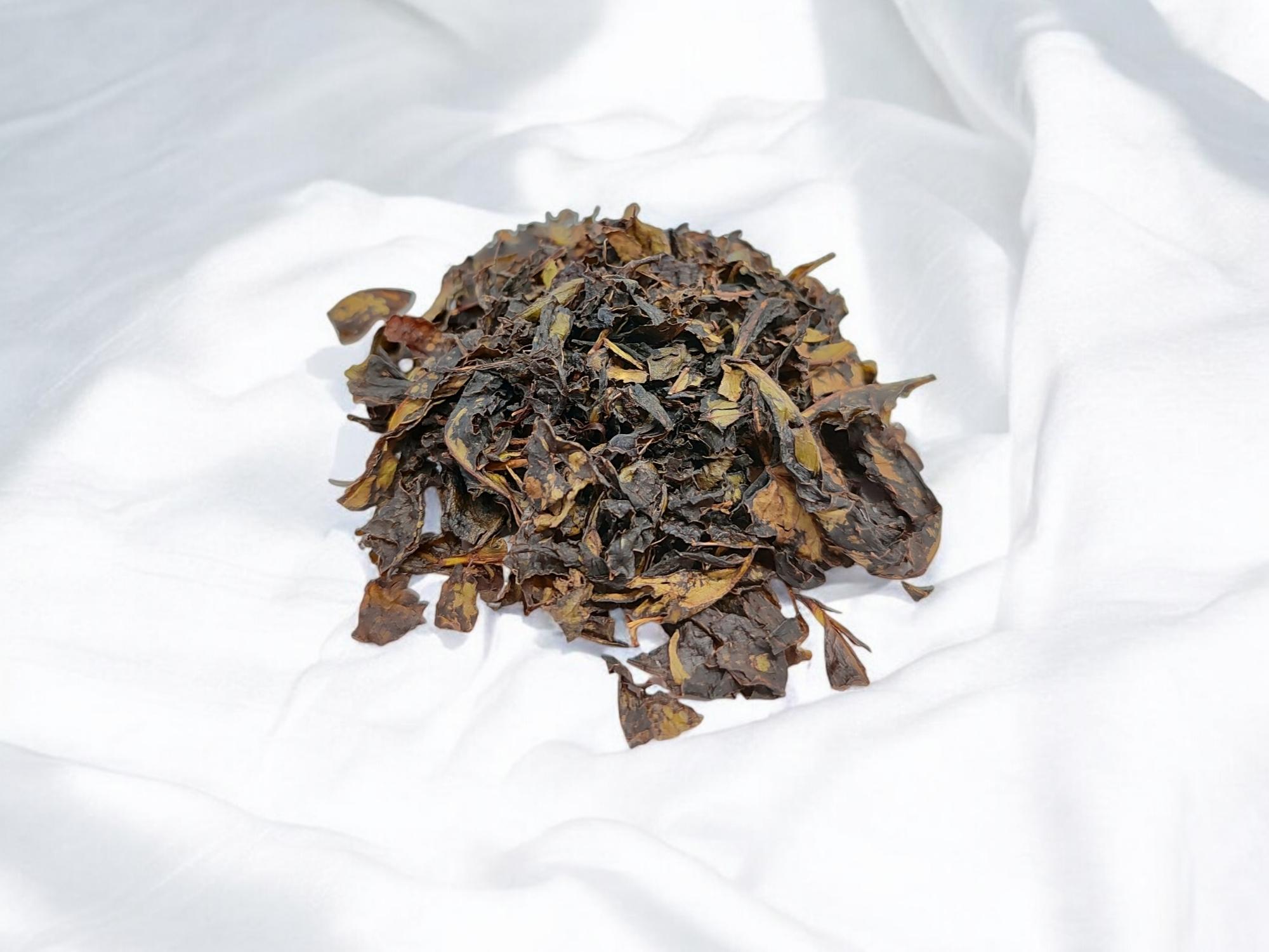 Gurme%20Oolong%20Çayı%2050%20Gr%20(Saf%20Oolong)