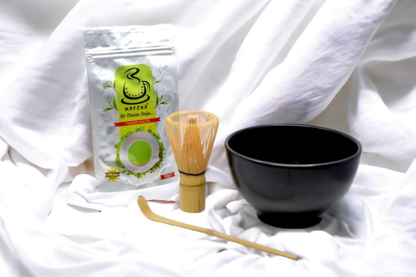 Matcha Çayı + Bambu Karıştırıcı + Matcha  Kasesi + Bambu Kaşık Matcha Seremoni Seti 